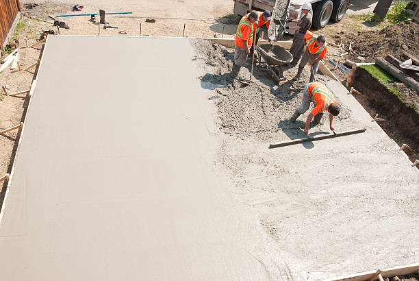 Best Concrete Retaining Walls in St Charles, MI
